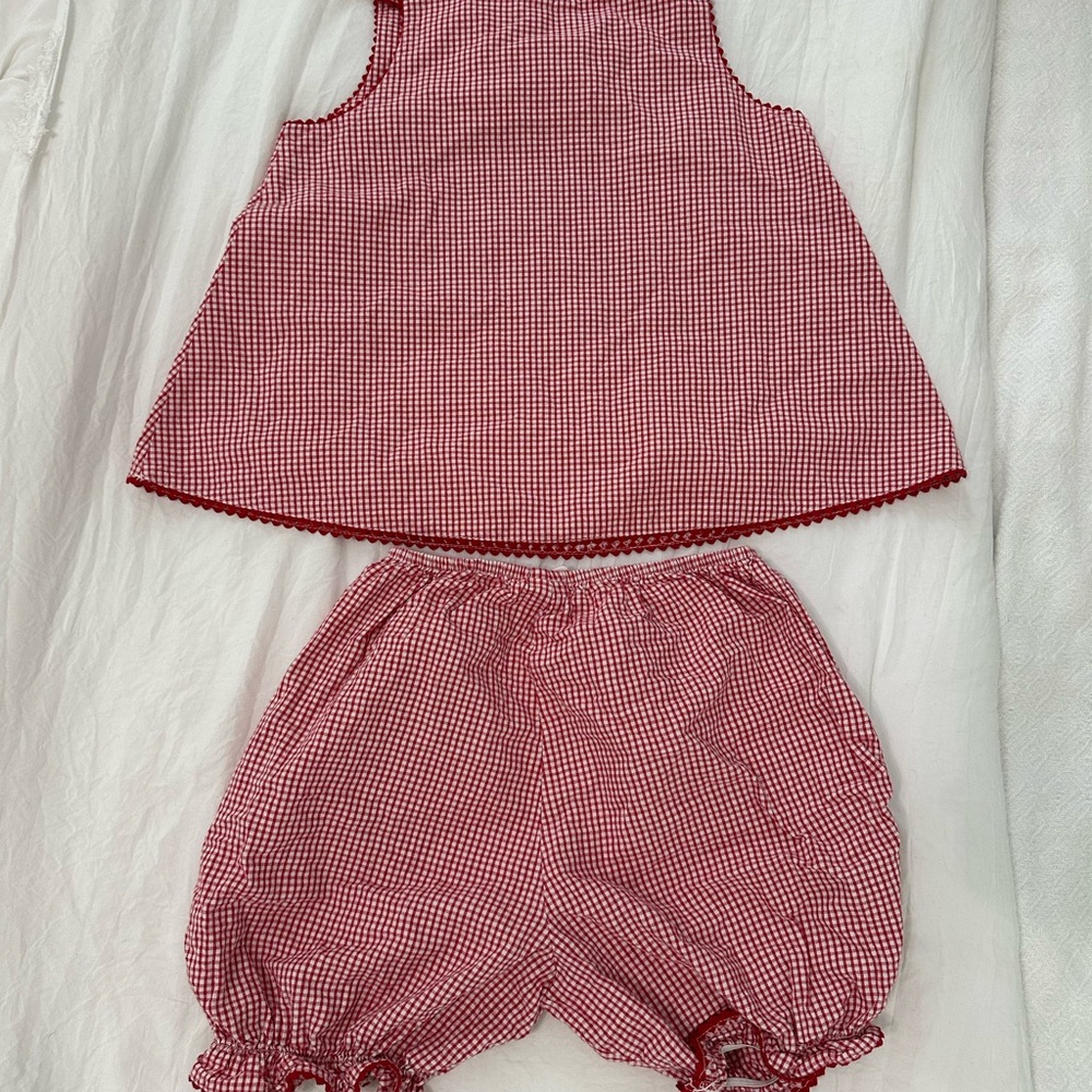 Monday’s Child 100% cotton Red Gingham Frog design set/ bubble shorts - Picture 5 of 6